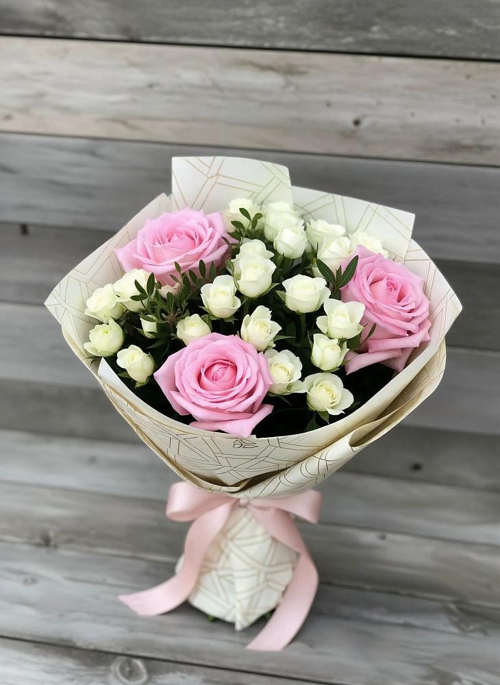 Букет цветов из: Розы в Орловском Ростовской области