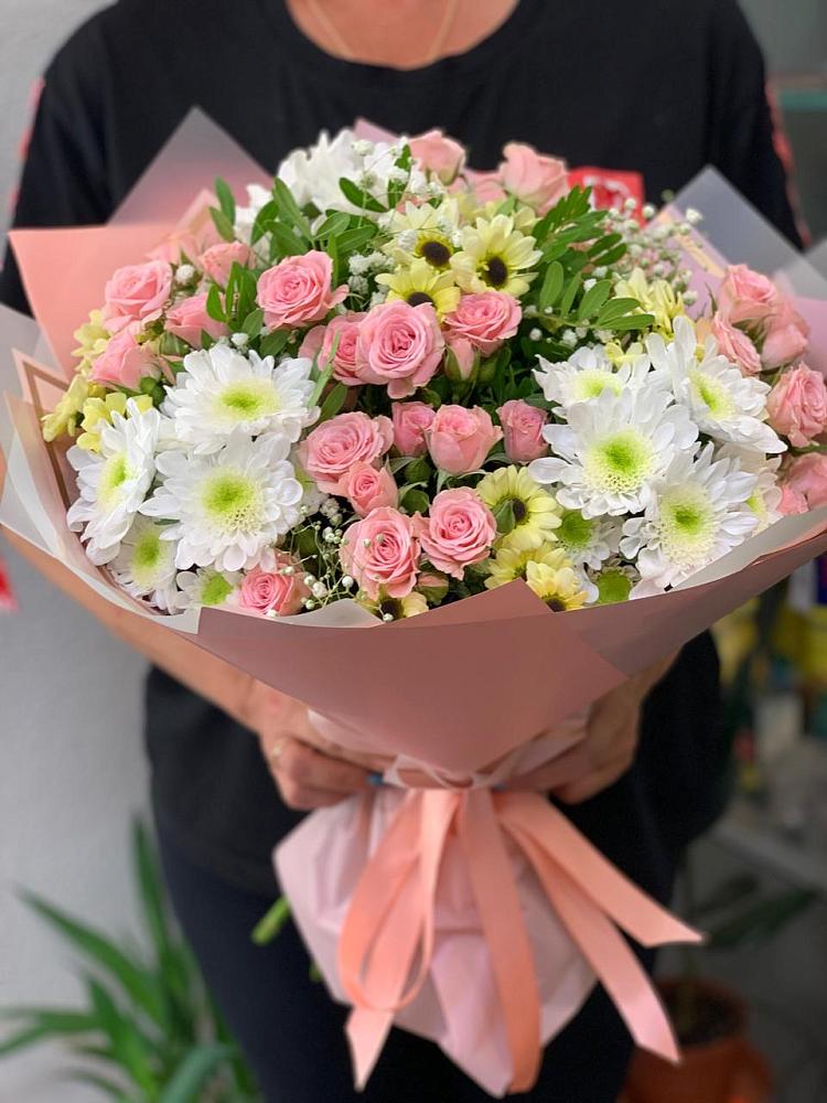 Букет цветов из: Розы и Хризантемы в Орловском Ростовской области