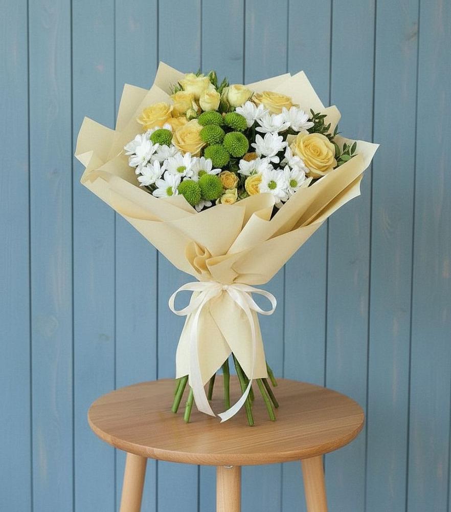 Букет цветов из: Хризантемы и Розы в Орловском Ростовской области