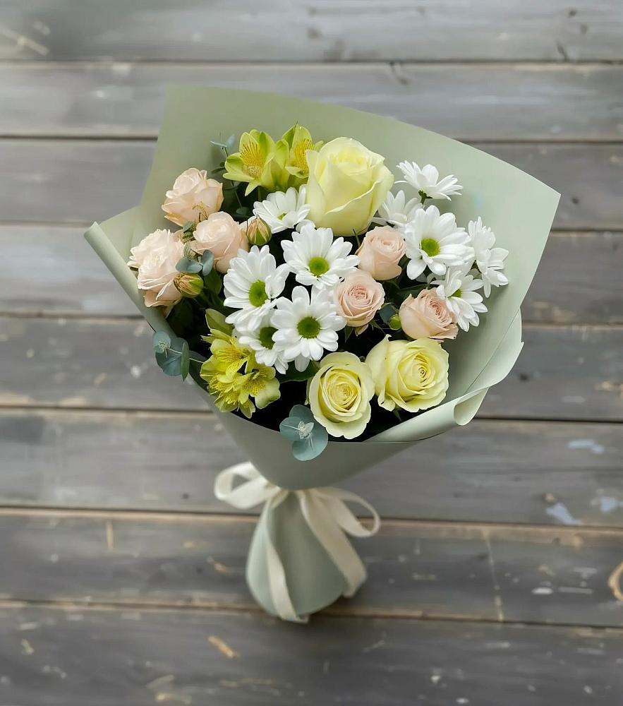 Букет цветов из: Альстромерии, Розы и Хризантемы в Орловском Ростовской области