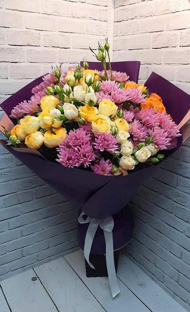 Букет цветов из: Хризантемы и Розы в Орловском Ростовской области