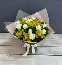 Букет цветов из:  Орхидеи и Розы в Орловском Ростовской области