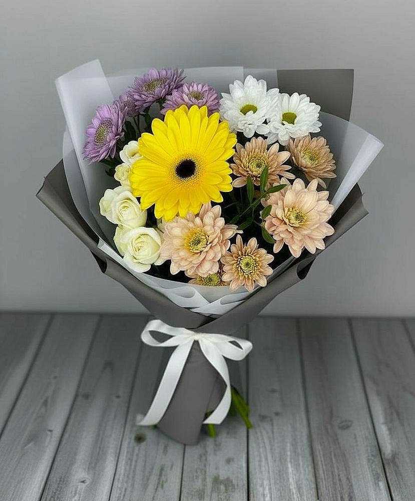 Букет цветов из: Розы, Герберы и Хризантемы в Орловском Ростовской области