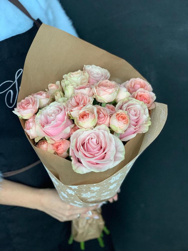 Букет цветов из: Хризантемы и Розы в Орловском Ростовской области