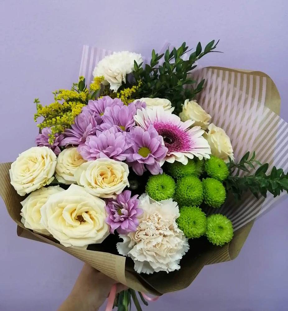 Букет цветов из: Хризантемы, Розы, Гвоздики и Герберы в Орловском Ростовской области