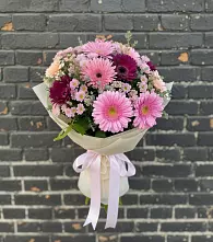 Букет цветов из:  Герберы и Хризантемы в Орловском Ростовской области