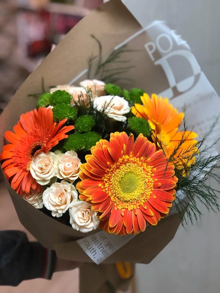 Букет цветов из: Герберы, Хризантемы и Розы в Орловском Ростовской области