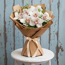 Букет цветов из:  Орхидеи и Розы в Орловском Ростовской области