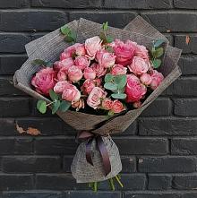 Букет цветов из:  Розы в Орловском Ростовской области