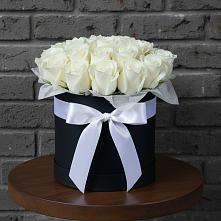 Цветочная композиция из Розы в шляпной коробке в Орловском Ростовской области